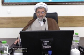 حضرت زهرا (س) موجودی بهشتی و عصارۀ عالم بالا است