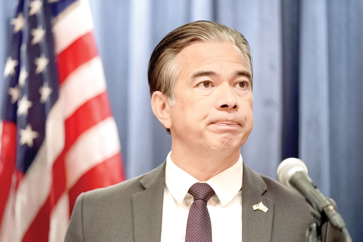 نگرانی صنایع آمریکایی از نایاب‌ شدن نیروی کار / شکایت ۲۰ ایالت از ترامپ به‌دلیل سیاست‌ مهاجرتی