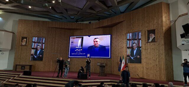 پیکر کامران فانی به خانه ابدی بدرقه شد