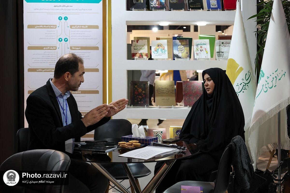 یک هنرمند عکاس: هنر حرم رضوی آمیختهای از تخصص و احوالات دلی هنرمندان است