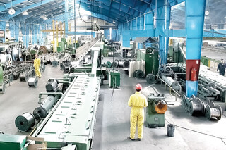 چگونه می‌توان صنعت را از رکود نجات داد؟ / نسخه احیای صنعت ایران از ثبات اقتصادی تا نوسازی فناوری