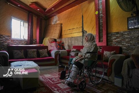 تصاویری از تلاش فلسطینیان قطع عضو شده در بمباران اسرائیل برای ادامه زندگی