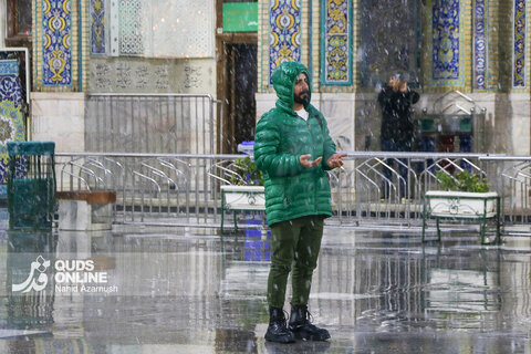 گزارش تصویری | بارش برف پاییزه در حرم مطهر رضوی