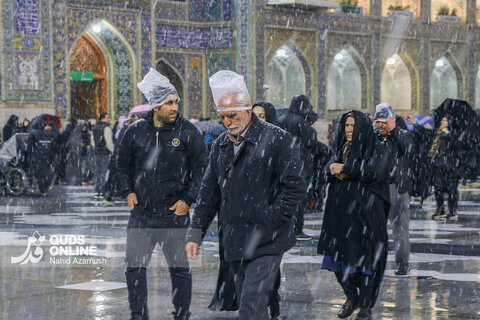 گزارش تصویری | بارش برف پاییزه در حرم مطهر رضوی