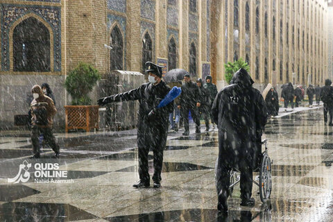 گزارش تصویری | بارش برف پاییزه در حرم مطهر رضوی