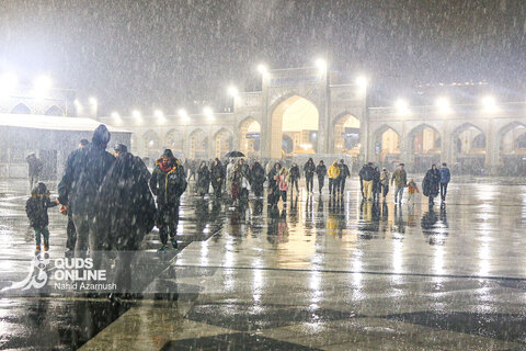 گزارش تصویری | بارش برف پاییزه در حرم مطهر رضوی