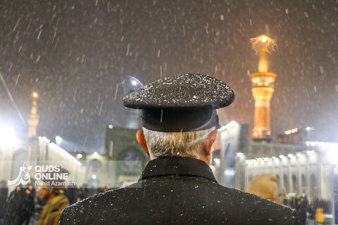 گزارش تصویری | بارش برف پاییزه در حرم مطهر رضوی