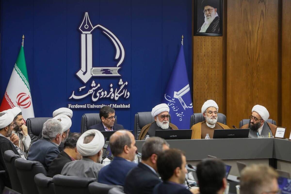 تولیت آستان قدس رضوی:
وحدت حوزه و دانشگاه، پیوند راهبردی علم و ایمان برای حل مسائل کشور و تمدن‌سازی اسلامی است