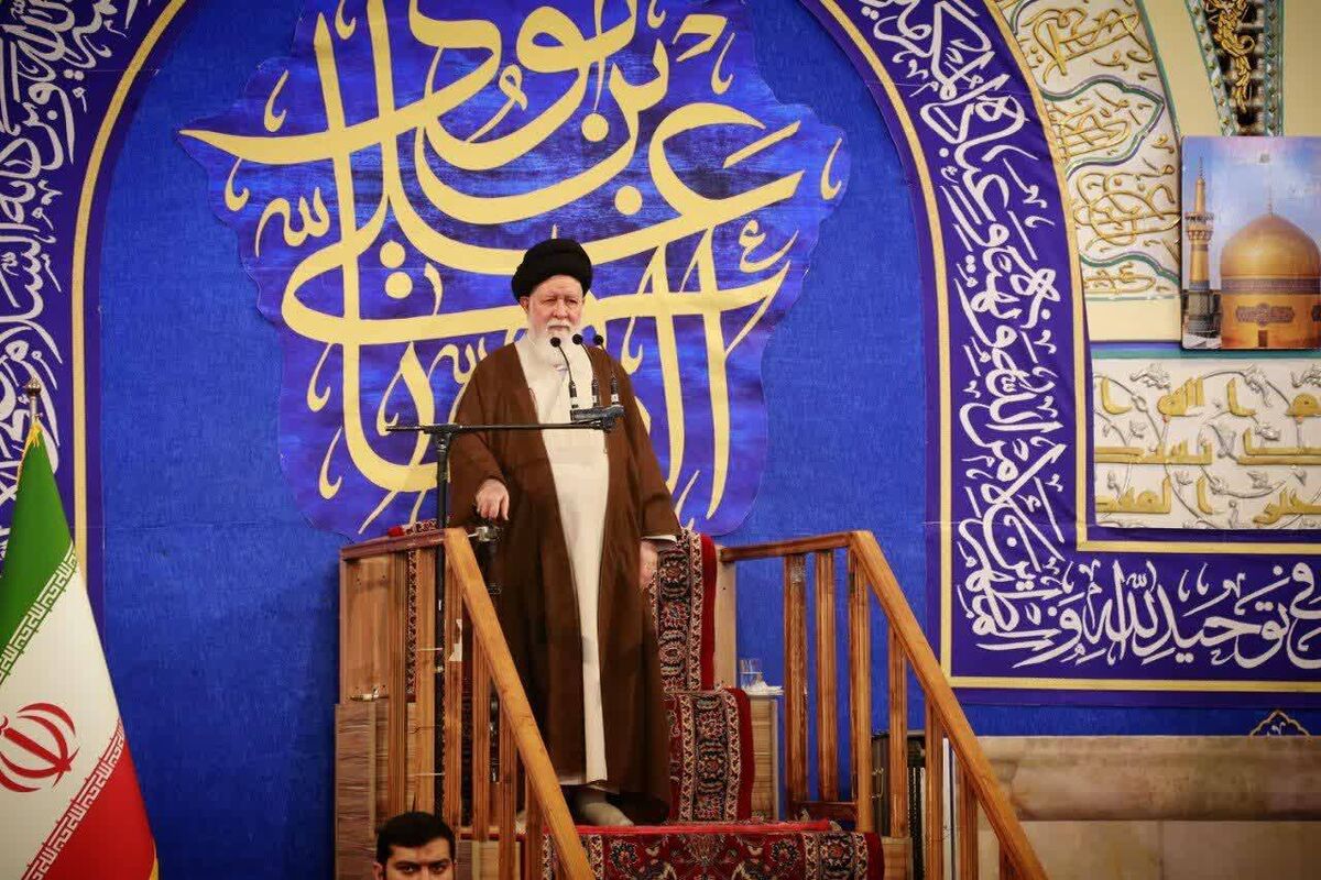 آیت الله علم الهدی: مقتدرانه و عزتمندانه در مسیر دیپلماسی قدم بردارید