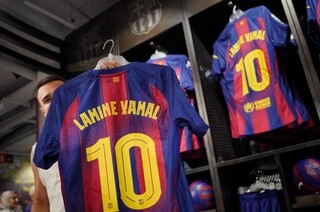 اعلام پرفروش‌ترین‌ پیراهن‌های سال ۲۰۲۵؛ یامال اول شد، مسی سوم!