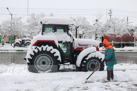 بارش برف کم سابقه در مشهد