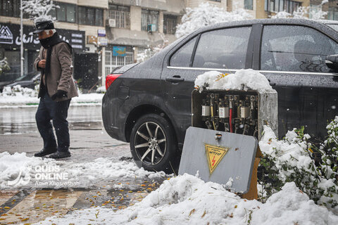 بارش برف کم سابقه در مشهد