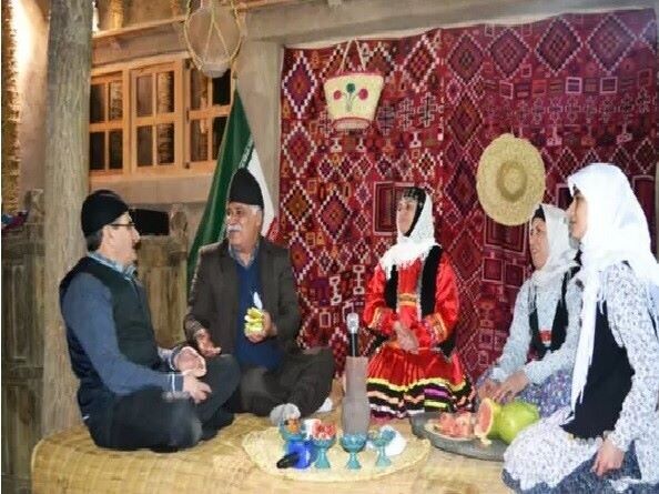 چله‌شو گیلانیان؛ فال هندوانه تا پیش‌بینی برکت جوی با رنگ گاو