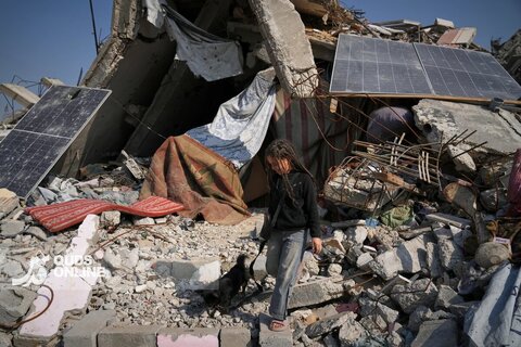 تلاش برای زندگی در ویرانه‌های غزه