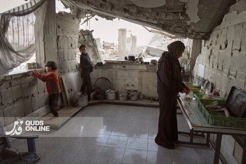 تلاش برای زندگی در ویرانه‌های غزه