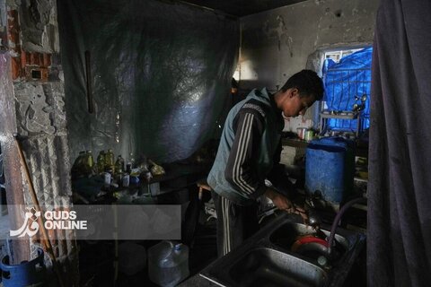 تلاش برای زندگی در ویرانه‌های غزه