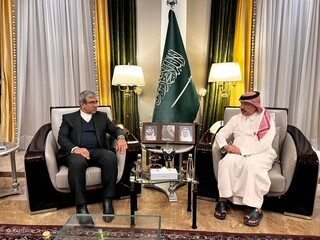 استاندار خراسان رضوی خواستار افزایش پروازهای مستقیم عربستان- مشهد شد