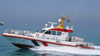 نجات ۱۴ خدمه شناور حادثه‌دیده در هرمزگان