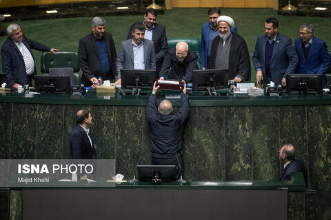 تصاویری از حضور مسعود پزشکیان در صحن علنی مجلس