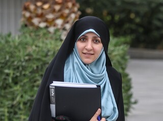 بهروز آذر: مصوبه مجلس در مورد مهریه خلاف قانون اساسی و سیاست‌های کلی نظام است