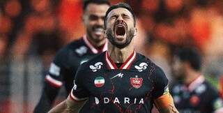 صدر قرمز شد؛ گل سروش به یاد کاپیتان فقید