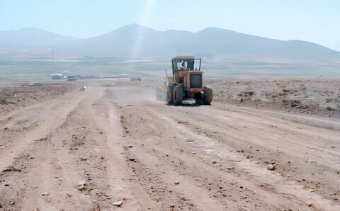 ۲۰۵ پلاک زمین به شهروندان فریدن واگذار شد