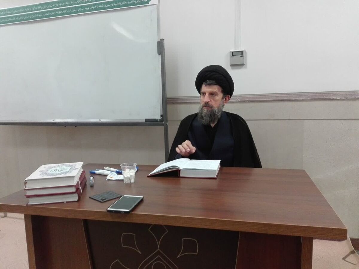 استاد حوزه: اسلام منحصر در عبادات فردی نیست