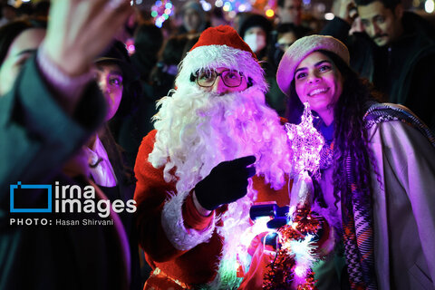 بابانوئل میهمان شبانه میرزا