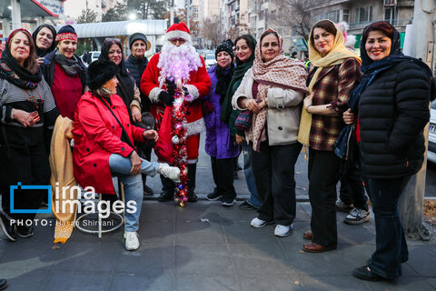 بابانوئل میهمان شبانه میرزا