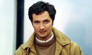 محمدرضا فروتن نقش بابک زنجانی را بازی می‌کند