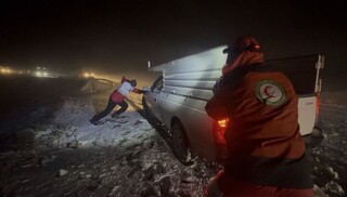 ۳۷۷ مسافر گرفتار در برف در آذربایجان غربی امدادرسانی شد