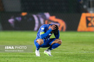 عکس روز | شکست بد موقع استقلال مقابل گل‌گهر