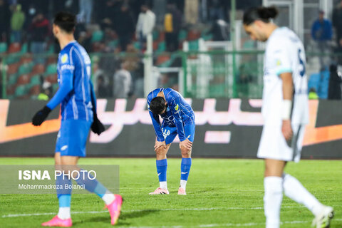 عکس روز | شکست بد موقع استقلال مقابل گل‌گهر