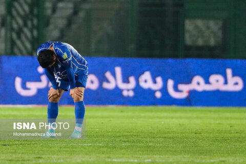 عکس روز | شکست بد موقع استقلال مقابل گل‌گهر