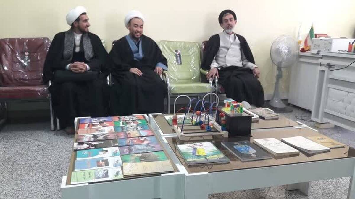 مدیر و اعضای حلقه فقه نظام خانواده مدرسه عالی فقاهت از مجتمع شوق زندگی بازدید کردند