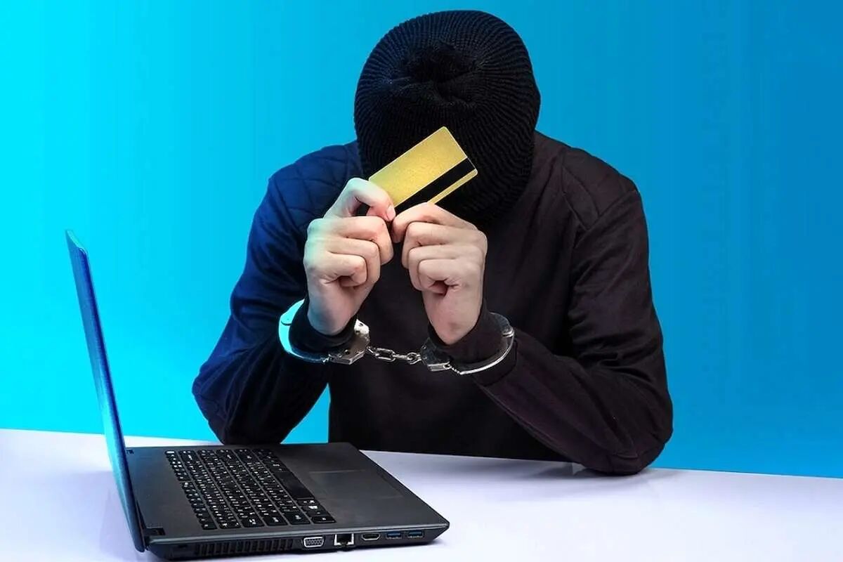 مقابله پلیس باکانال‌ها وگروه‌های کلاهبرداری وفیک نیوز / برخورد با تبلیغات انتخاباتی غیرقانونی