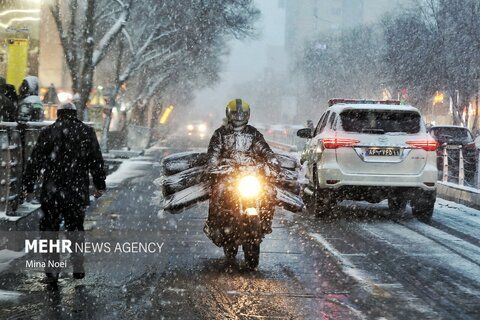 زیبایی تبریز با اولین برف زمستانه