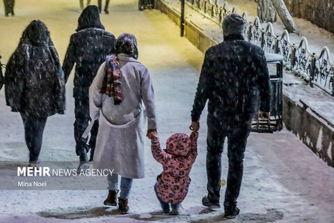 زیبایی تبریز با اولین برف زمستانه