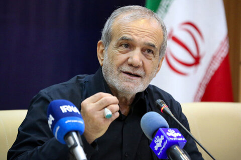 پزشکیان: ملتی که مصمم و متحد باشد تسلیم آمریکا و اسرائیل نمی‌شود