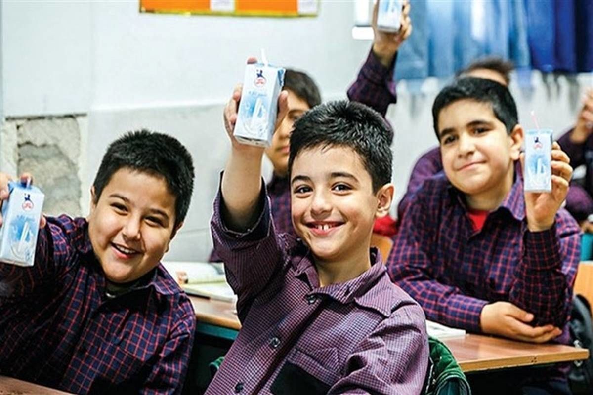 توزیع سراسری شیر در همه مدارس ابتدایی دولتی کشور بدون مشکل ادامه دارد
