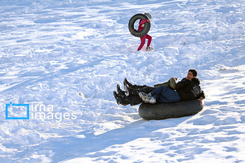 تفریحات زمستانی در پیست اسکی بارده