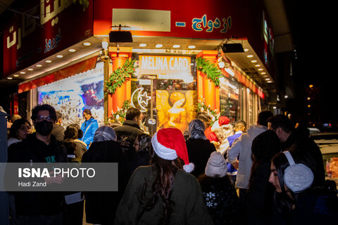 حال و هوای شب کریسمس - تهران