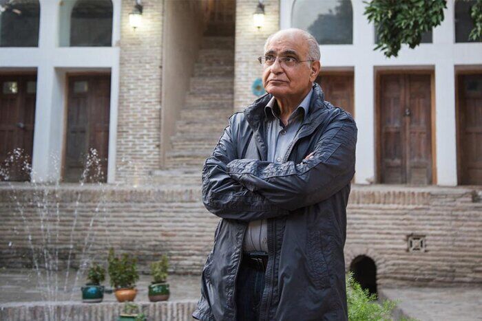 هوشنگ مرادی‌کرمانی دوران نقاهت را سپری می‌کند