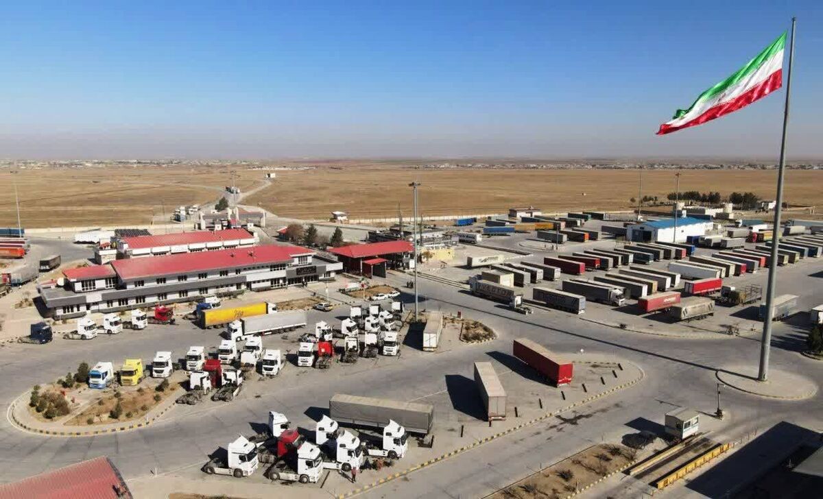 افزایش هفت درصدی صادرات و ترانزیت از مرز لطف آباد خراسان رضوی