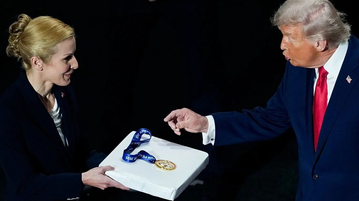 دیپلماسی تملق/ ستایش‌ اغراق‌آمیز در دوران ترامپ