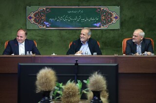 با حضور در وزارت جهاد کشاورزی؛ تأکید رئیس جمهور بر انسجام مدیریتی و تداوم برنامه‌ها