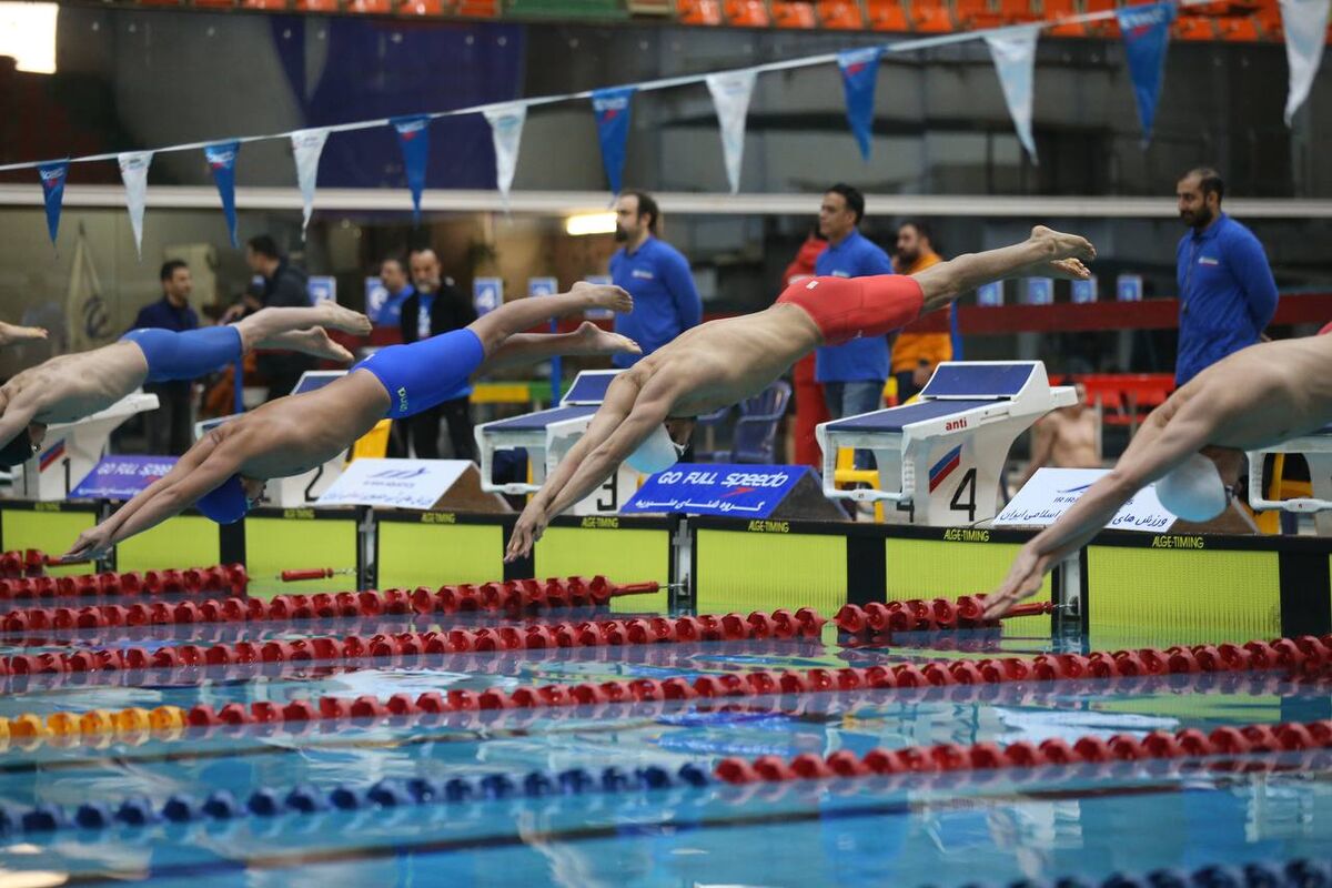 پایان مرحله دوم بیست‌ودومین دوره رقابت‌های شنای باشگاه‌های کشور با صدرنشینی نفت تهران / موج مشهد در جایگاه دوم