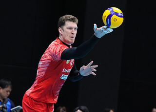 غول روسی والیبال بازنشسته می‌شود