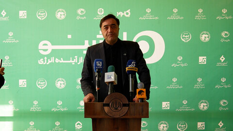 واگذاری ۲ هزار و ۱۲۹ هکتار اراضی در حوزه پنل‌های خورشیدی