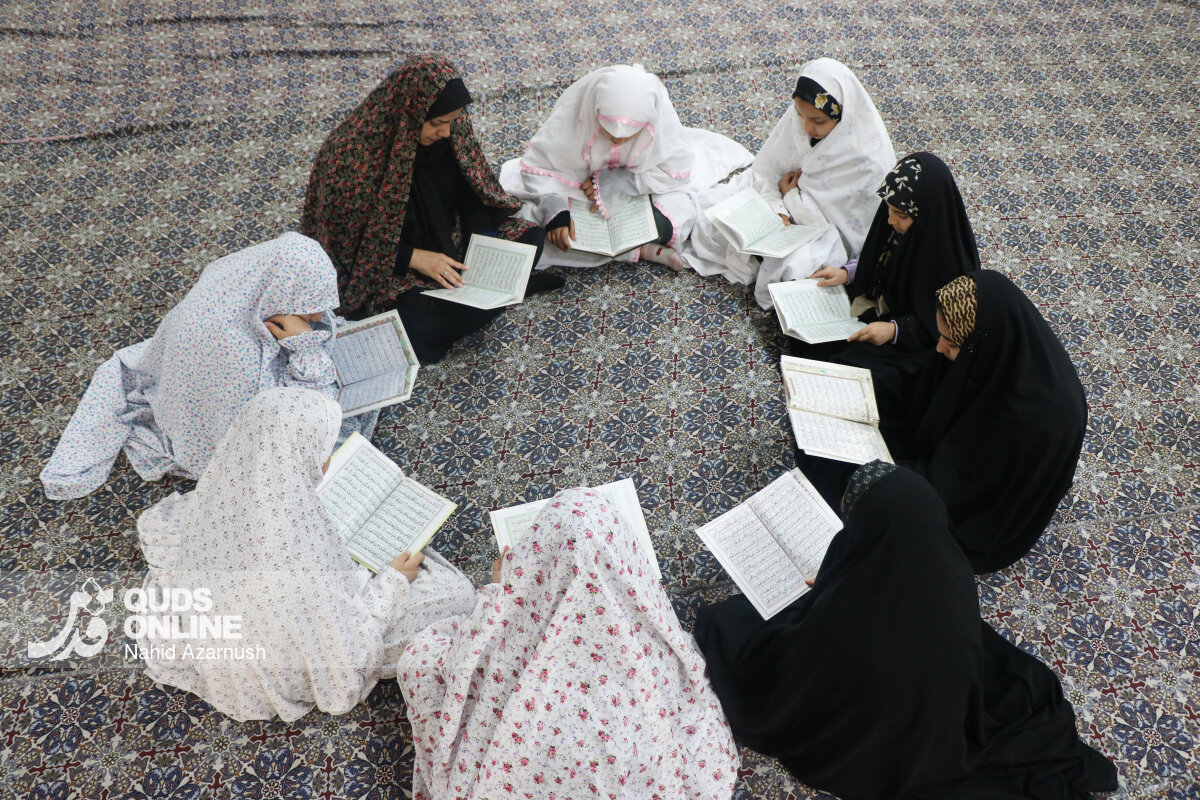 مراسم معنوی اعتکاف در مشهد